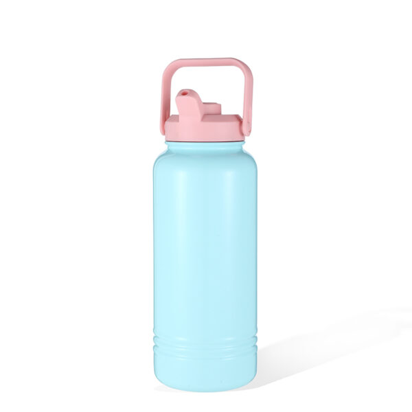 Insulated Water Bottle with Locking Lid 01688A